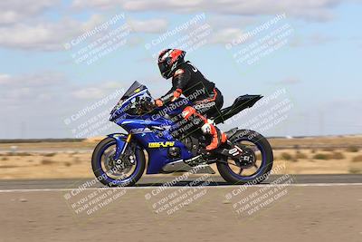 media/Nov-03-2024-TrackDaz (Sun) [[44580f4982]]/B Group/1220pm (Wheelie Bump)/